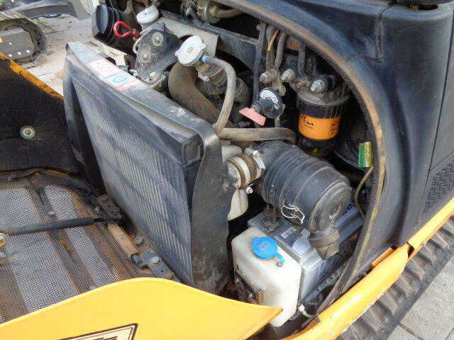 Mini excavator JCB 8018: picture 11