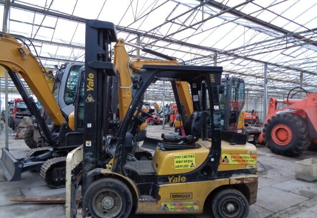 Yale GDP 35 VX - Diesel forklift: picture 1 Yale GDP 35 VX - Diesel forklift: picture 1