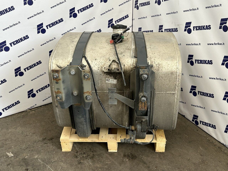 DAF 335L 620x675x860 - Fuel tank for Truck: picture 4 DAF 335L 620x675x860 - Fuel tank for Truck: picture 4