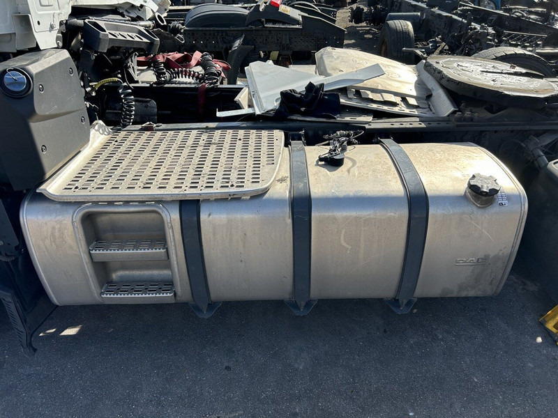 DAF 765 liters 620x675x2112 with step, complete set - Fuel tank for Truck: picture 1 DAF 765 liters 620x675x2112 with step, complete set - Fuel tank for Truck: picture 1