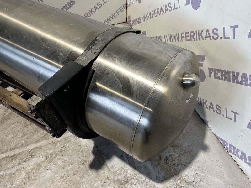 Iveco LNG gas tank - Fuel tank for Truck: picture 5 Iveco LNG gas tank - Fuel tank for Truck: picture 5