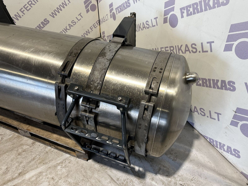 Iveco LNG gas tank - Fuel tank for Truck: picture 2 Iveco LNG gas tank - Fuel tank for Truck: picture 2