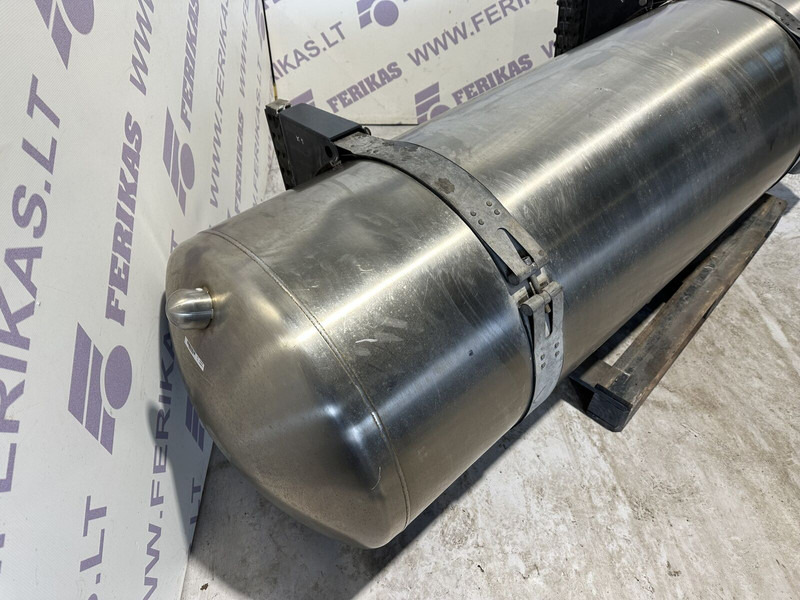 Iveco LNG gas tank - Fuel tank for Truck: picture 3 Iveco LNG gas tank - Fuel tank for Truck: picture 3