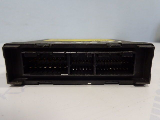Iveco Multiplex System:Cabin Module ROBERT BOSCH GmbH - ECU for Truck: picture 2 Iveco Multiplex System:Cabin Module ROBERT BOSCH GmbH - ECU for Truck: picture 2