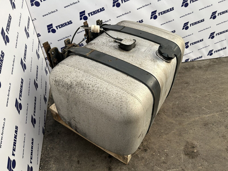 Mercedes-Benz 290L 565x650x950 - Fuel tank for Truck: picture 3 Mercedes-Benz 290L 565x650x950 - Fuel tank for Truck: picture 3