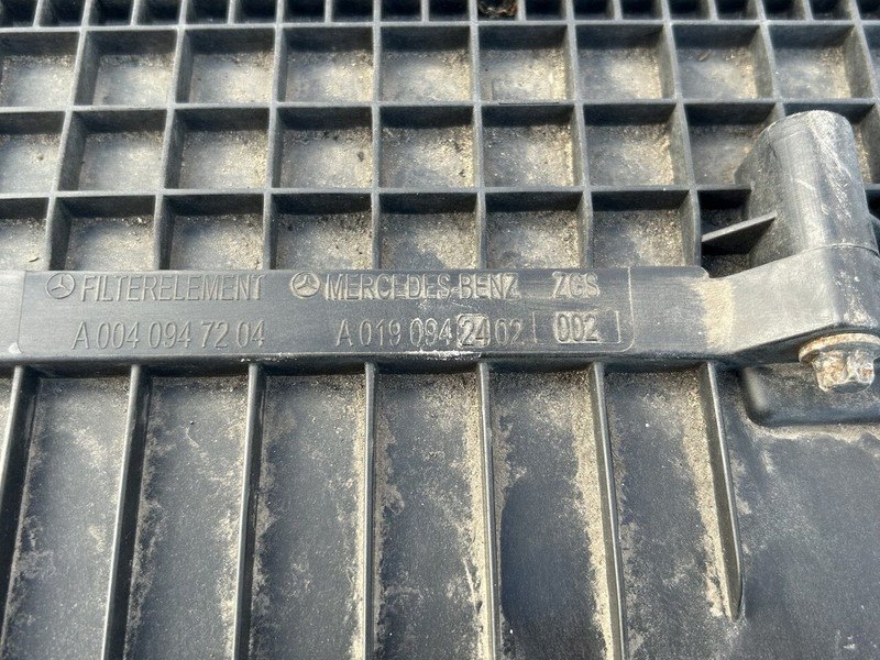 Mercedes-Benz air filter box - Cabin filter for Truck: picture 3 Mercedes-Benz air filter box - Cabin filter for Truck: picture 3