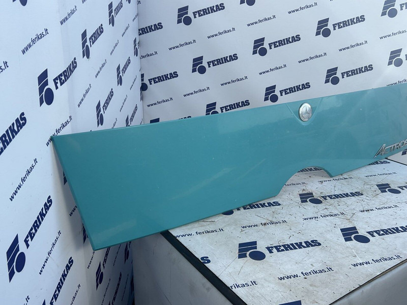 Mercedes-Benz bonnet part - Hood for Truck: picture 2 Mercedes-Benz bonnet part - Hood for Truck: picture 2
