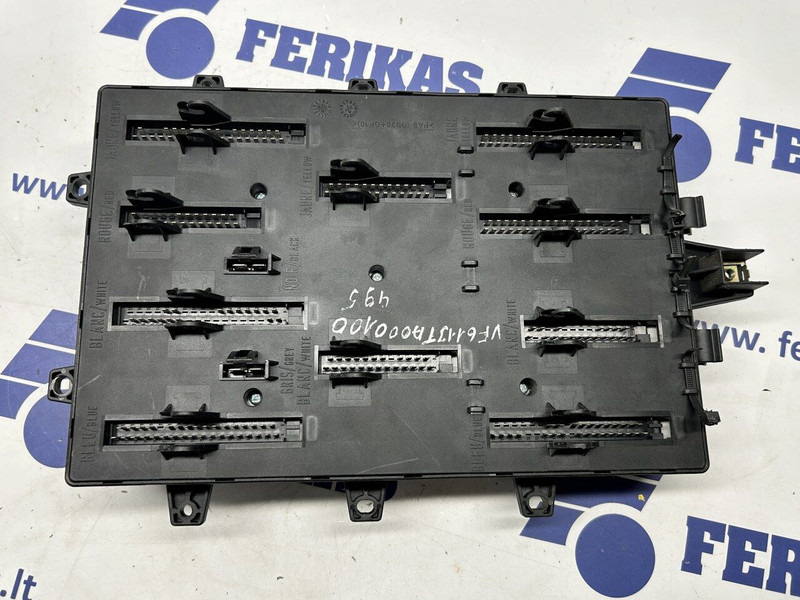 Renault fuse relay box - Electrical system for Truck: picture 2 Renault fuse relay box - Electrical system for Truck: picture 2