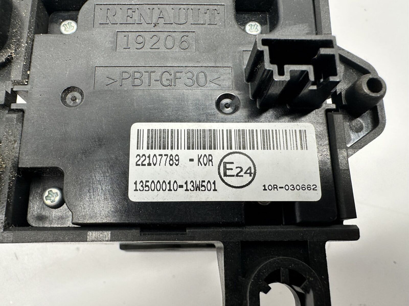 Renault parking brake switch - Dashboard for Truck: picture 4 Renault parking brake switch - Dashboard for Truck: picture 4