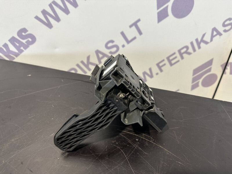 Scania - Pedal for Truck: picture 2 Scania - Pedal for Truck: picture 2