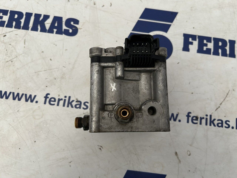Scania OC13 valve block - Engine and parts for Truck: picture 3 Scania OC13 valve block - Engine and parts for Truck: picture 3