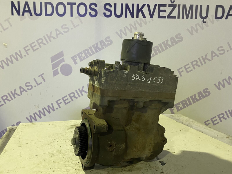 Scania R air compressor 2024413 570972 - Engine and parts for Truck: picture 1 Scania R air compressor 2024413 570972 - Engine and parts for Truck: picture 1