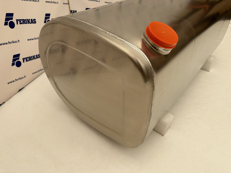 Volvo New aluminum fuel tank 450L - Fuel tank for Truck: picture 3 Volvo New aluminum fuel tank 450L - Fuel tank for Truck: picture 3