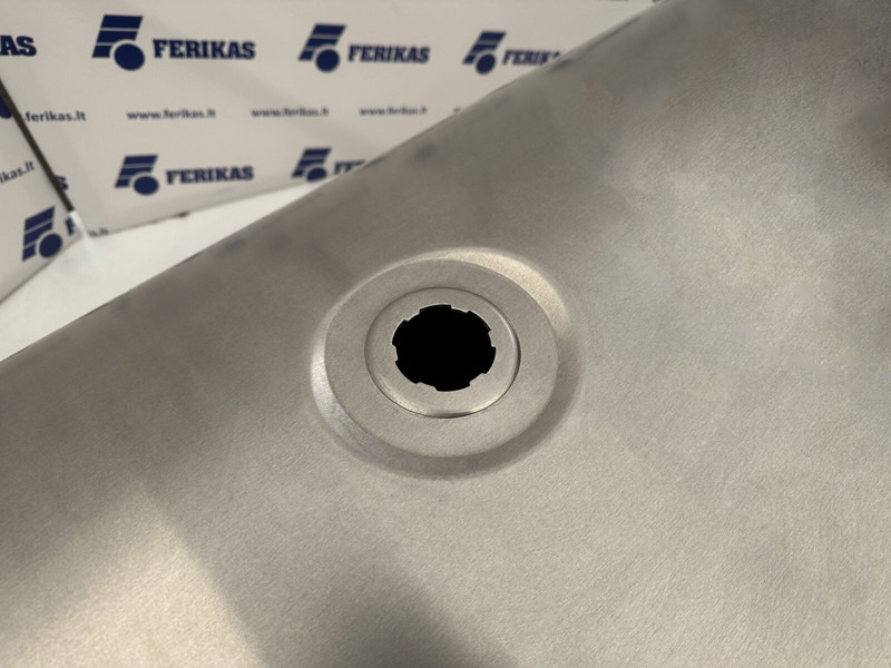 Volvo New aluminum fuel tank 505L - Fuel tank for Truck: picture 5 Volvo New aluminum fuel tank 505L - Fuel tank for Truck: picture 5