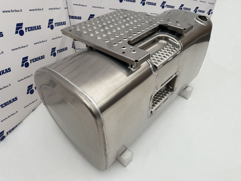 Volvo New aluminum fuel tank 550L - Fuel tank for Truck: picture 3 Volvo New aluminum fuel tank 550L - Fuel tank for Truck: picture 3