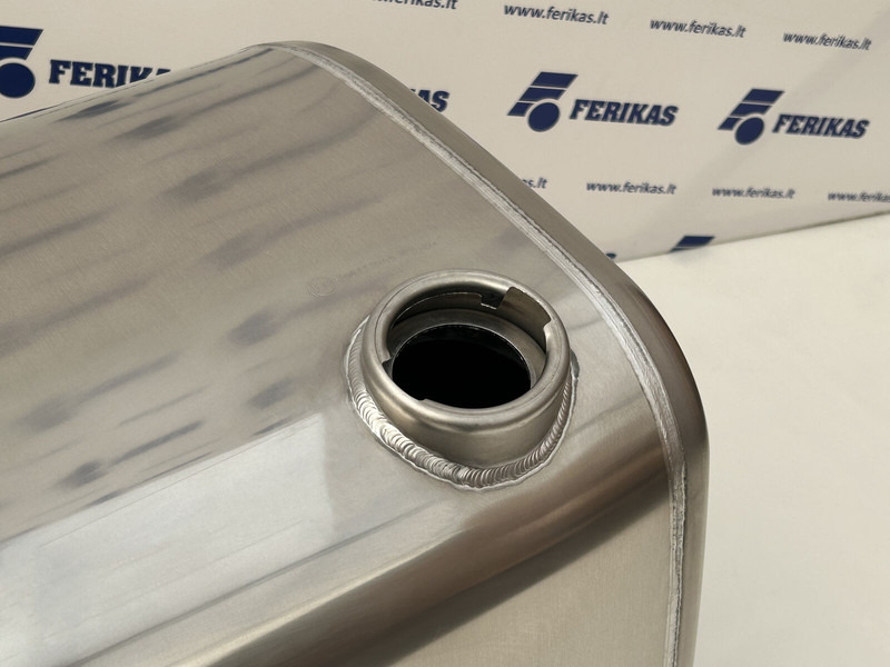 Volvo New aluminum fuel tank 700L - Fuel tank for Truck: picture 4 Volvo New aluminum fuel tank 700L - Fuel tank for Truck: picture 4