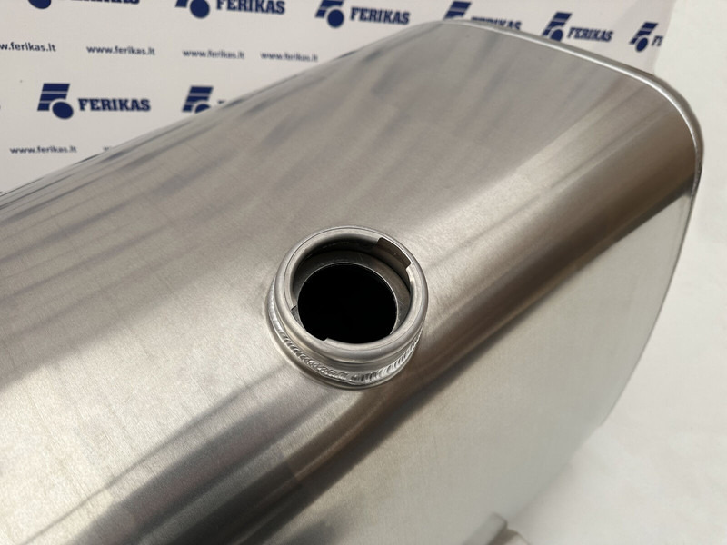 Volvo New aluminum fuel tank 870L - Fuel tank for Truck: picture 4 Volvo New aluminum fuel tank 870L - Fuel tank for Truck: picture 4