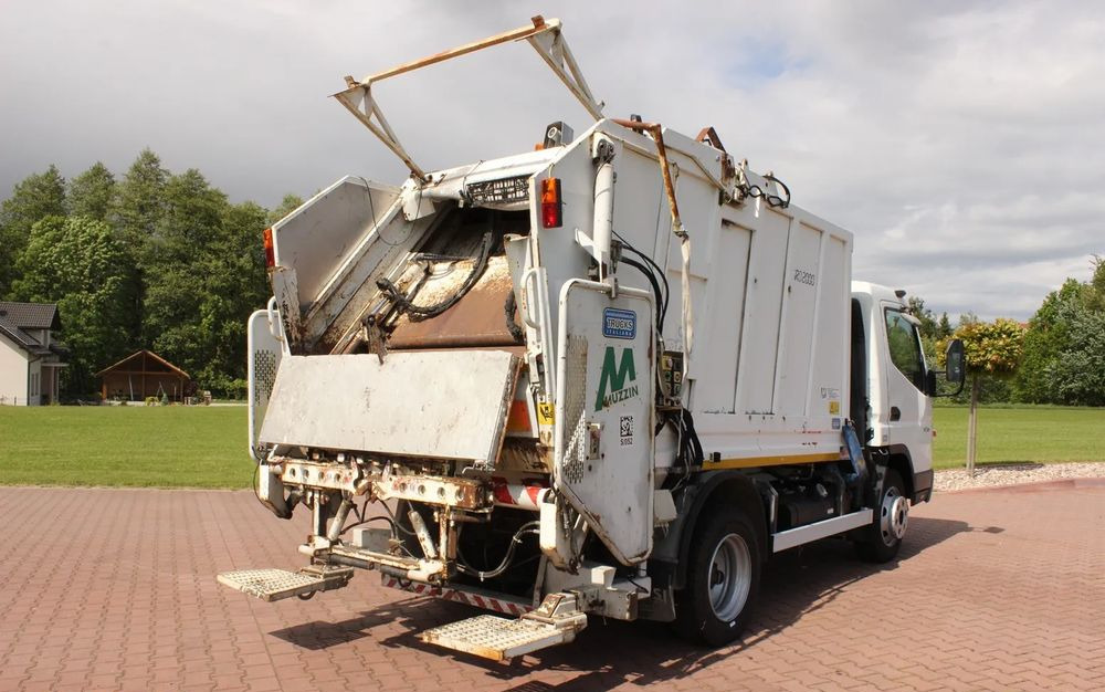 Garbage truck Mitsubishi CANTER 7C15: picture 7 Garbage truck Mitsubishi CANTER 7C15: picture 7