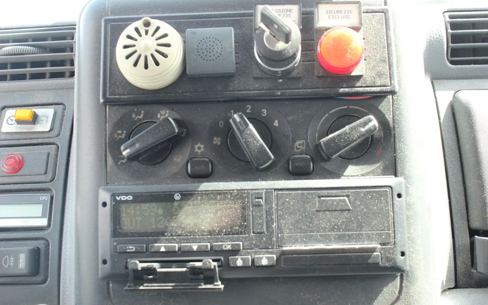 Garbage truck Mitsubishi CANTER 7C15: picture 12 Garbage truck Mitsubishi CANTER 7C15: picture 12