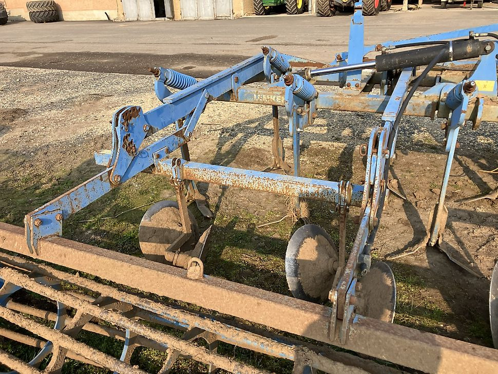 Türpisch Landmaschinen
Herr Christian Türpisch - - Cultivator: picture 5 Türpisch Landmaschinen
Herr Christian Türpisch - - Cultivator: picture 5