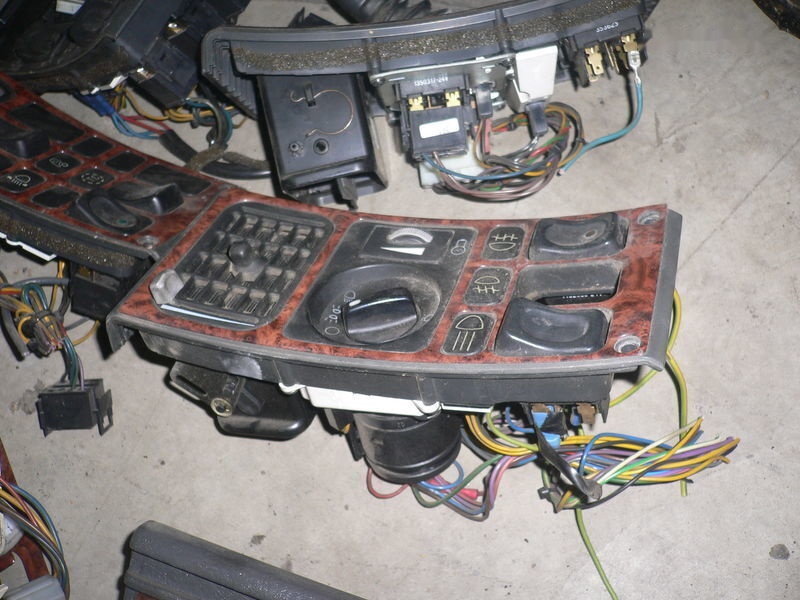 Scania Skaniya 14114092226214 Scania 124 truck - ECU for Truck: picture 3 Scania Skaniya 14114092226214 Scania 124 truck - ECU for Truck: picture 3