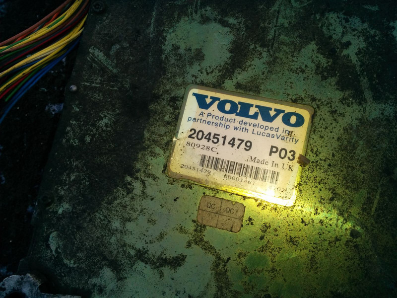 Volvo 20995091 P02. 20577136 P02 20582962 P05. - ECU: picture 4 Volvo 20995091 P02. 20577136 P02 20582962 P05. - ECU: picture 4