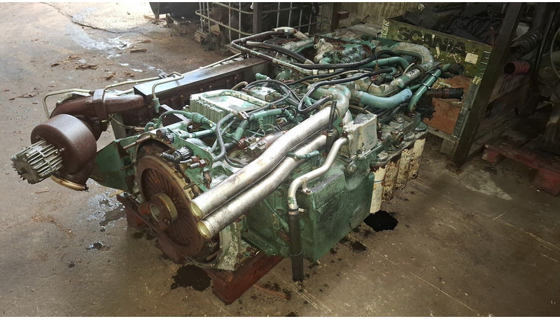 Volvo DH12D 420EC01. DH12E340EC06 . - Engine: picture 3 Volvo DH12D 420EC01. DH12E340EC06 . - Engine: picture 3