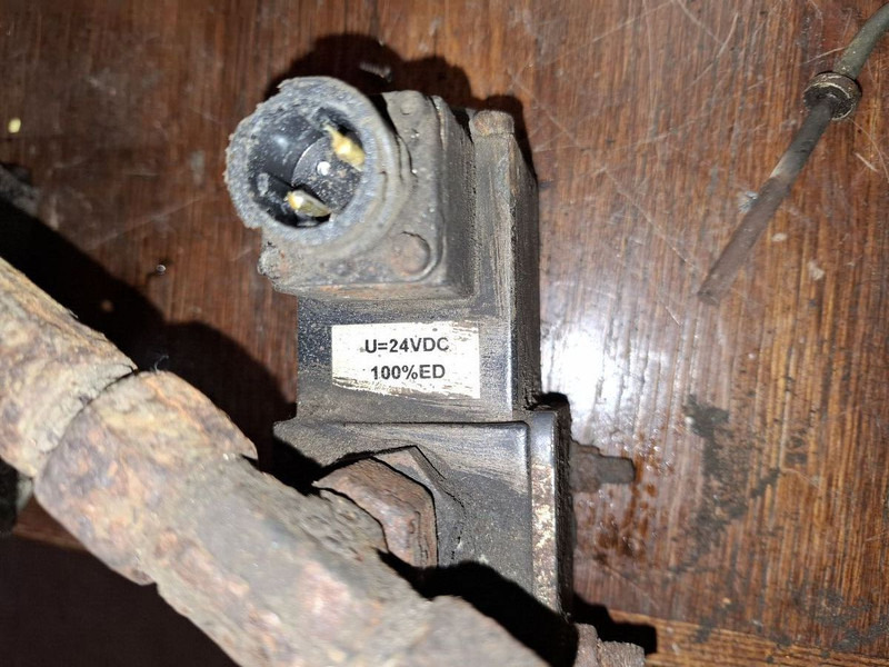 Volvo ZFLS / Herion - Hydraulic cylinder: picture 3 Volvo ZFLS / Herion - Hydraulic cylinder: picture 3