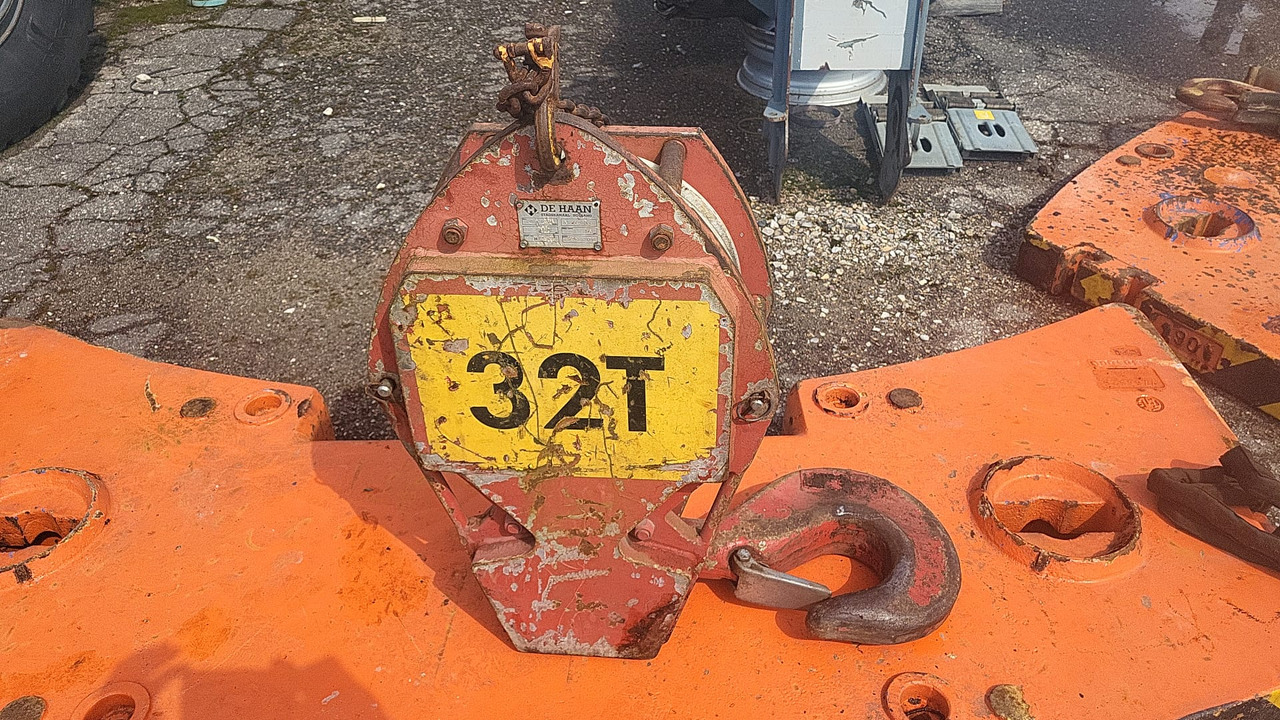 Tadano Faun hookblock  - Loader crane for Mobile crane: picture 1 Tadano Faun hookblock  - Loader crane for Mobile crane: picture 1