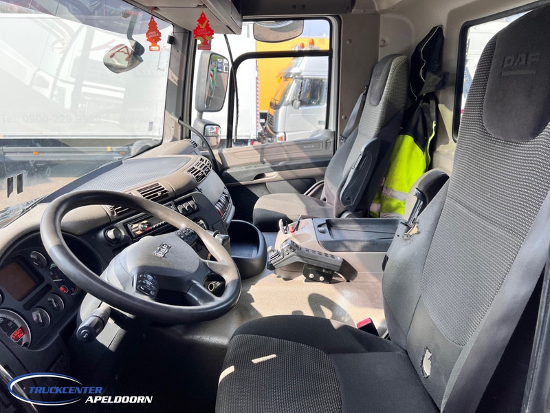 Interior photo 1: Leasing of DAF CF 85.410 ATE, Hiab 166, 6x4 Steel spring DAF CF 85.410 ATE, Hiab 166, 6x4 Steel spring