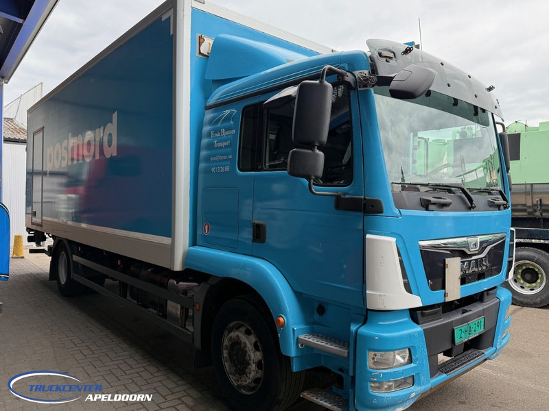 MAN TGM 19.290 Zijdeuren laadbak, Slaapcabine, 6 Cilinder, Euro 6 - Box truck: picture 4 MAN TGM 19.290 Zijdeuren laadbak, Slaapcabine, 6 Cilinder, Euro 6 - Box truck: picture 4