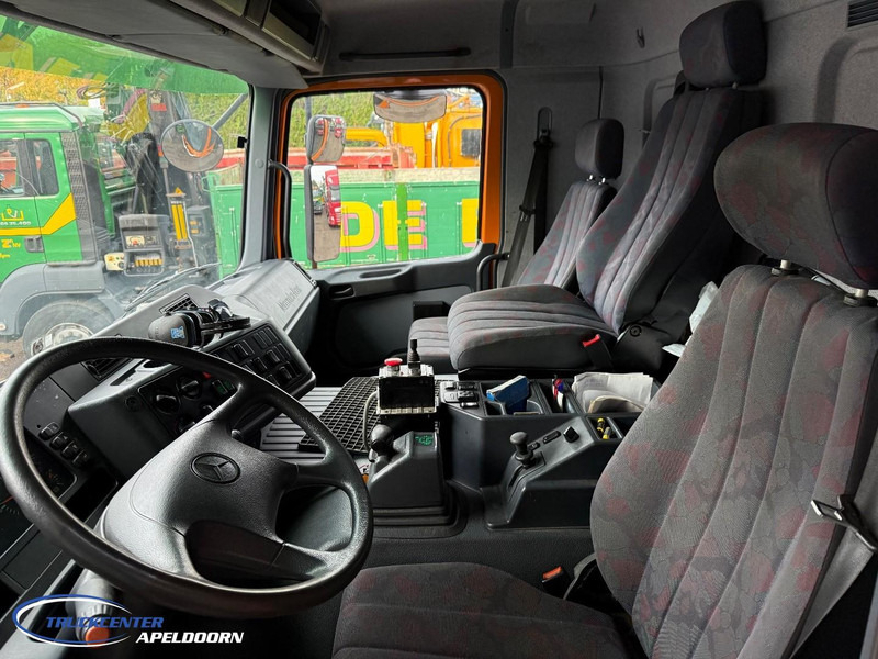 Mercedes-Benz Actros 1831 4x4 Naafreductie, Bladgeveerd, EPS, Originele kilometerstand! - Tipper: picture 5 Mercedes-Benz Actros 1831 4x4 Naafreductie, Bladgeveerd, EPS, Originele kilometerstand! - Tipper: picture 5