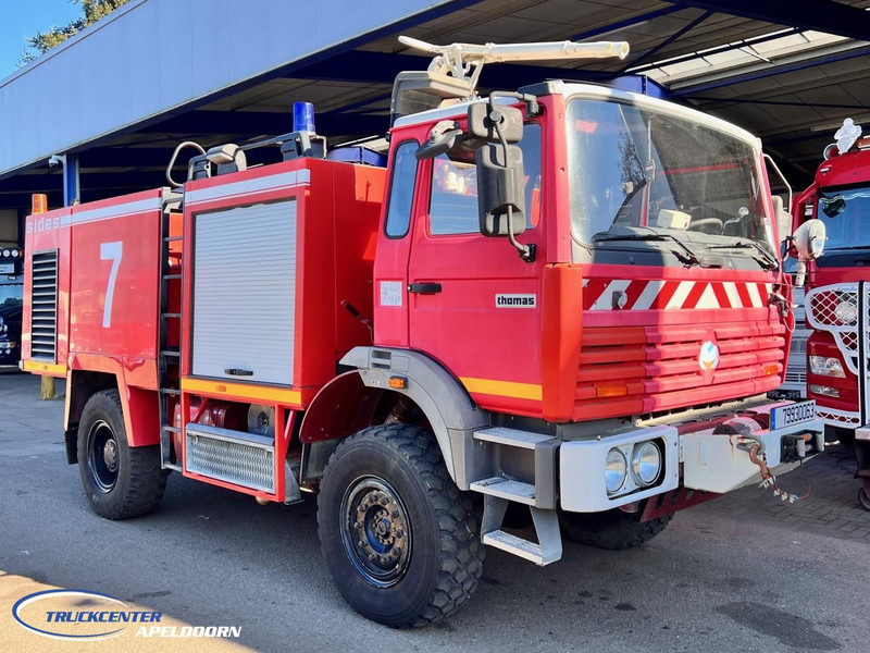 Renault Thomas Sides BS13 4x4, Twin engine! - Fire truck: picture 1 Renault Thomas Sides BS13 4x4, Twin engine! - Fire truck: picture 1