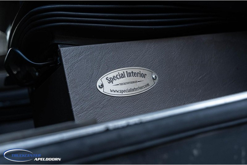 Tractor unit Scania T560 Longline, 6x2 Boogie, Retarder, Torpedo - Hauber - T serie: picture 17