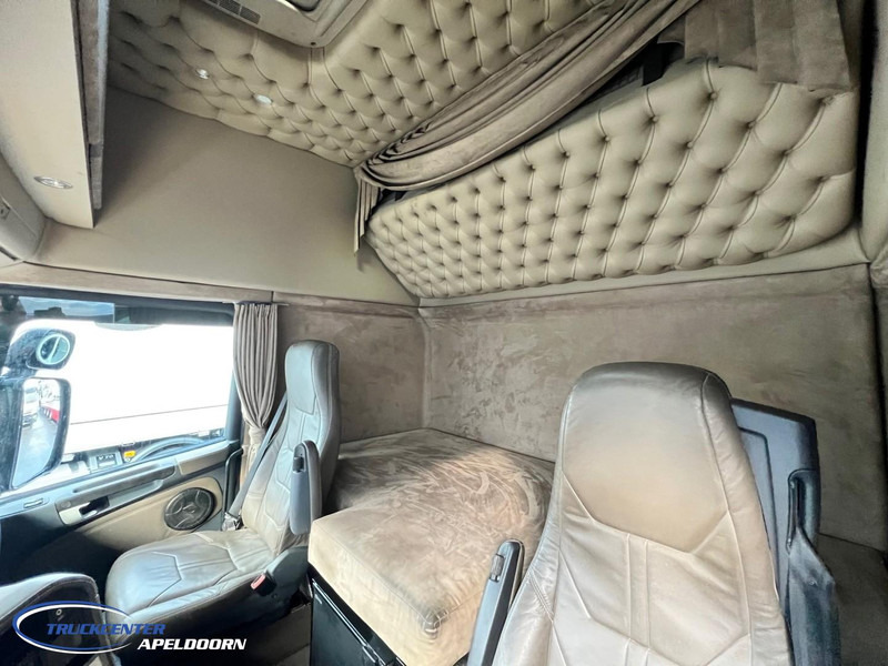 Tractor unit Scania T560 Longline, 6x2 Boogie, Retarder, Torpedo - Hauber - T serie: picture 14