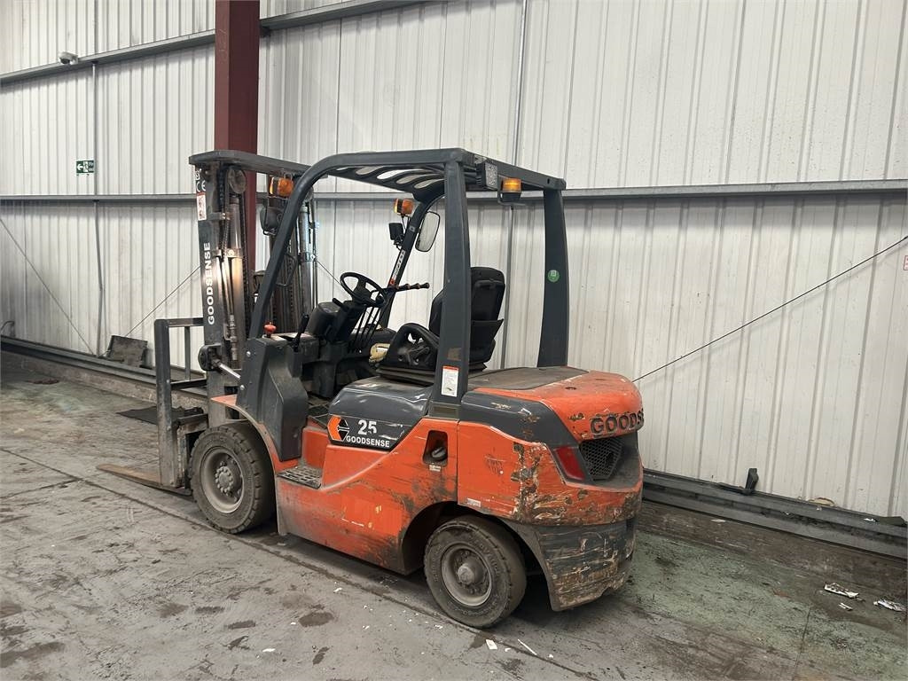 FD25 - Diesel forklift: picture 3 FD25 - Diesel forklift: picture 3