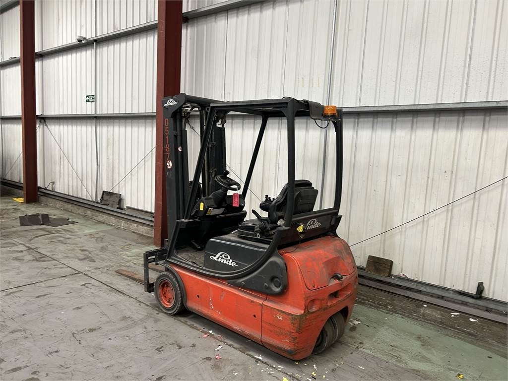 Linde E16C-02 - Electric forklift: picture 3 Linde E16C-02 - Electric forklift: picture 3