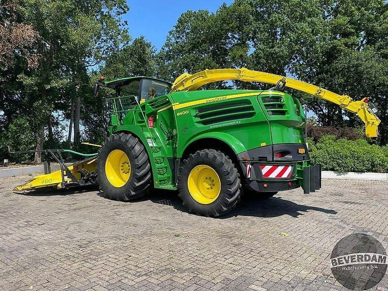 John Deere 8400 - Agricultural machinery: picture 5 John Deere 8400 - Agricultural machinery: picture 5