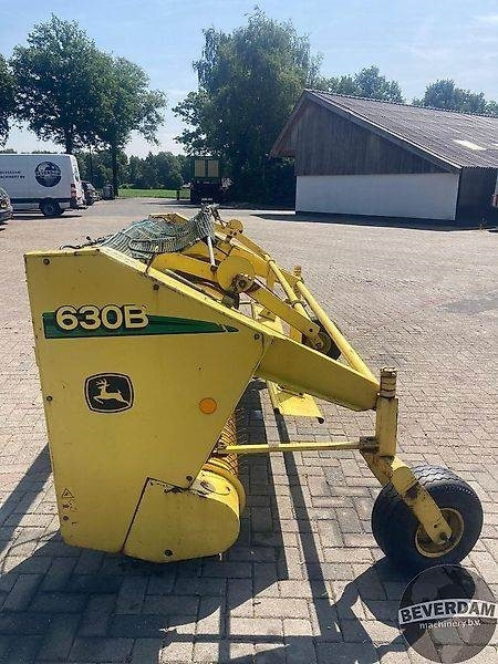 John Deere Pick-up 630B - Harvester attachment: picture 4 John Deere Pick-up 630B - Harvester attachment: picture 4