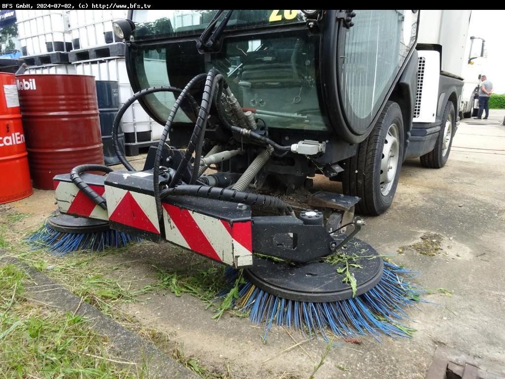 JungoJet 3500 Gehwegtauglich - Road sweeper: picture 3 JungoJet 3500 Gehwegtauglich - Road sweeper: picture 3