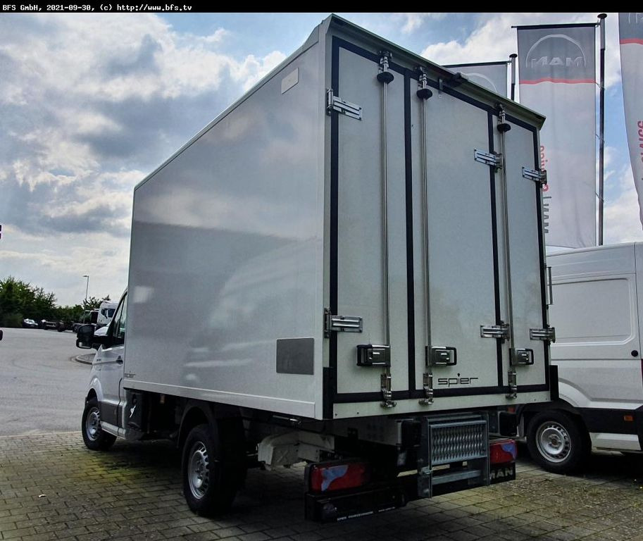 MAN TGE 3.140 4x2 F SB Bi-Temp Kühlkoffer, Carrier P MAN TGE 3.140 4x2 F SB Bi-Temp Kühlkoffer, Carrier P - Refrigerated van: picture 3 MAN TGE 3.140 4x2 F SB Bi-Temp Kühlkoffer, Carrier P MAN TGE 3.140 4x2 F SB Bi-Temp Kühlkoffer, Carrier P - Refrigerated van: picture 3