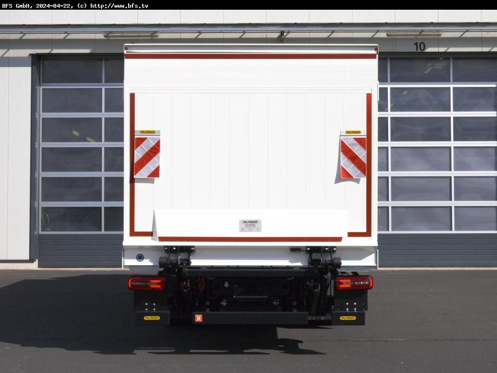 MAN TGL (TG3) 12.220 4x2 BL CH - Box truck: picture 4 MAN TGL (TG3) 12.220 4x2 BL CH - Box truck: picture 4