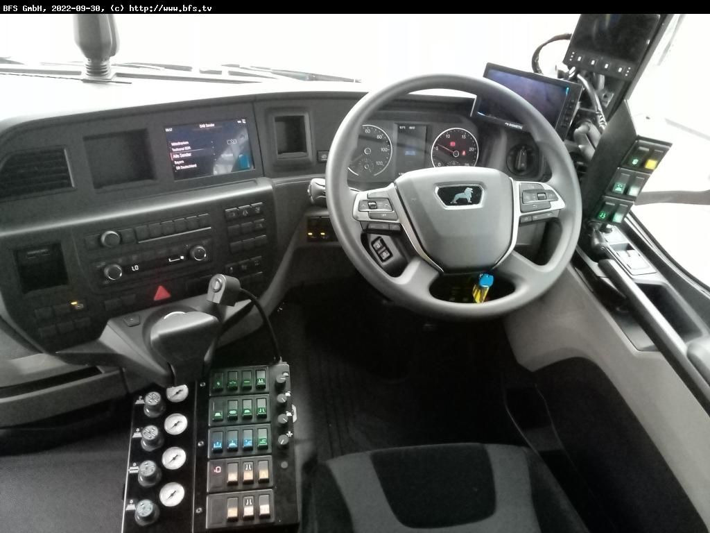 MAN TGS 18.360 4x2 BL BEAM S9000 beids. WK HD Heckab - Road sweeper: picture 4 MAN TGS 18.360 4x2 BL BEAM S9000 beids. WK HD Heckab - Road sweeper: picture 4