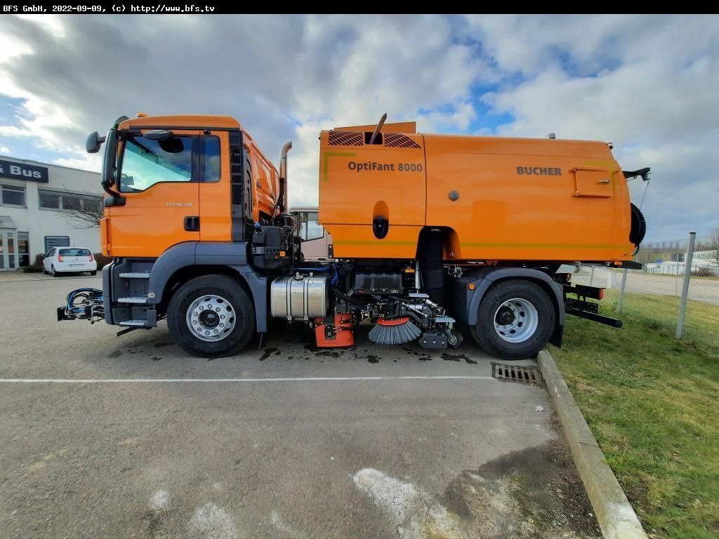 MAN TGS 18.420 4X2 BL Bucher OF 8000 TWIN beidseitig - Road sweeper: picture 2 MAN TGS 18.420 4X2 BL Bucher OF 8000 TWIN beidseitig - Road sweeper: picture 2