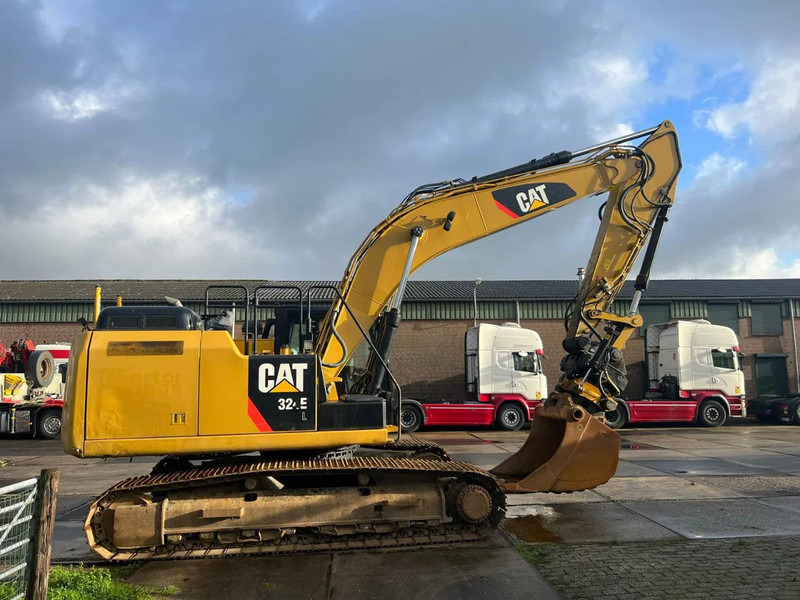 Caterpillar 324 EL, CE, 9655 HOURS, ROTOTILT - Crawler excavator: picture 2 Caterpillar 324 EL, CE, 9655 HOURS, ROTOTILT - Crawler excavator: picture 2