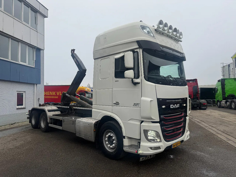 DAF XF 510 6X2 EURO 6 VDL 30T HOOK 2017 - Hook lift truck: picture 3 DAF XF 510 6X2 EURO 6 VDL 30T HOOK 2017 - Hook lift truck: picture 3
