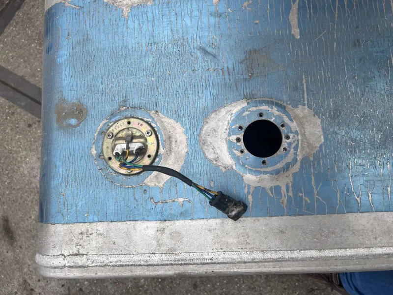 Diversen Hydrauliek tank l 70 b 45 h 62 - Hydraulics for Truck: picture 2 Diversen Hydrauliek tank l 70 b 45 h 62 - Hydraulics for Truck: picture 2