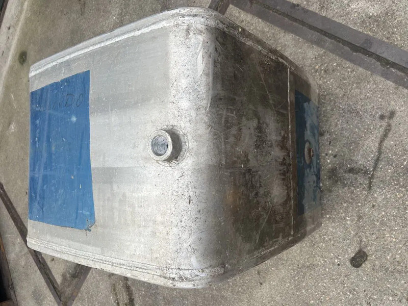 Diversen Hydrauliek tank l 70 b 45 h 62 - Hydraulics for Truck: picture 1 Diversen Hydrauliek tank l 70 b 45 h 62 - Hydraulics for Truck: picture 1