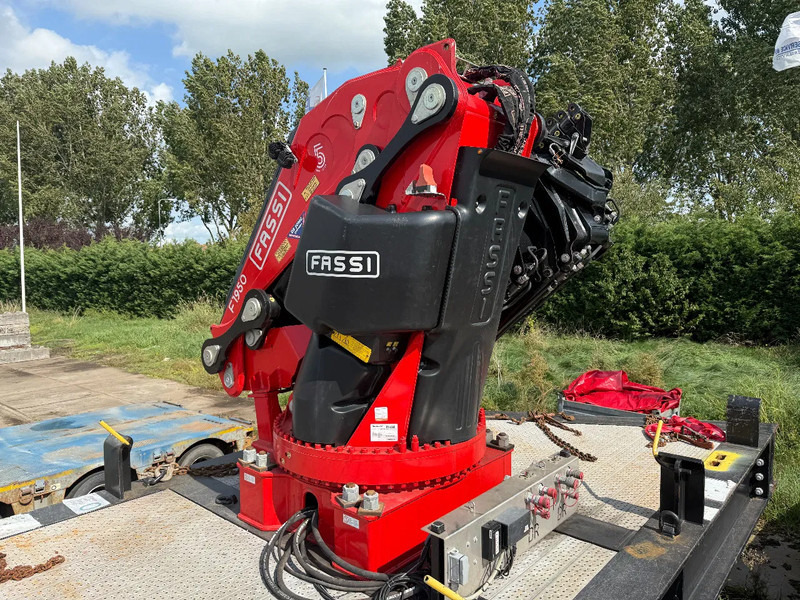 FASSI 8 x HYDR + 3 X MANUEL, REMOTE CONTROLE, WINCH 5630 KG, WITH SEPARATE BOX WITH HYDROVEN POWERPACK 30KW AND OIL TANK. F1950RAF 2. - Boom: picture 4 FASSI 8 x HYDR + 3 X MANUEL, REMOTE CONTROLE, WINCH 5630 KG, WITH SEPARATE BOX WITH HYDROVEN POWERPACK 30KW AND OIL TANK. F1950RAF 2. - Boom: picture 4