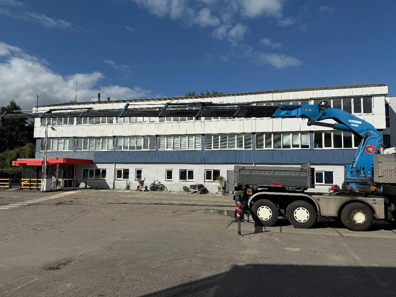 MAN 33.463 33-463 8x4 met 62 effer kraan 6x uitschuifbaar - Crane truck: picture 3 MAN 33.463 33-463 8x4 met 62 effer kraan 6x uitschuifbaar - Crane truck: picture 3